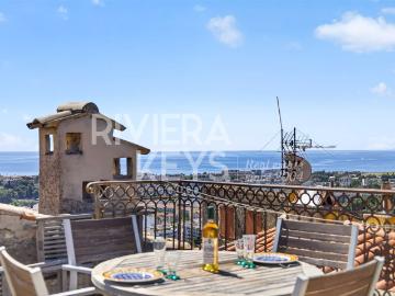 Haut De Cagnes: Exceptionnelle maison de village avec terra. 121m² Cagnes sur Mer