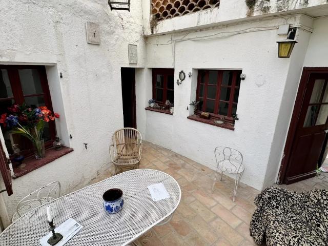 Haut de Cagnes Maison de village à rénover avec terrasse s. 66m² Cagnes sur Mer