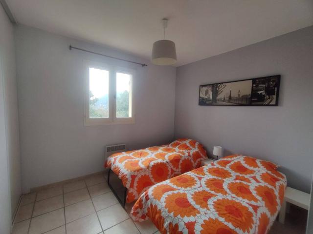 Haut de Villa Meublé avec Jardin Privatif – 95 m² – Afa