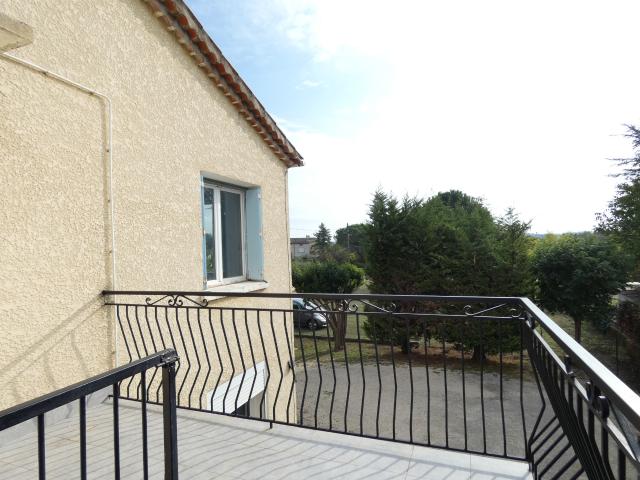 Haut de villa en location à Bagard