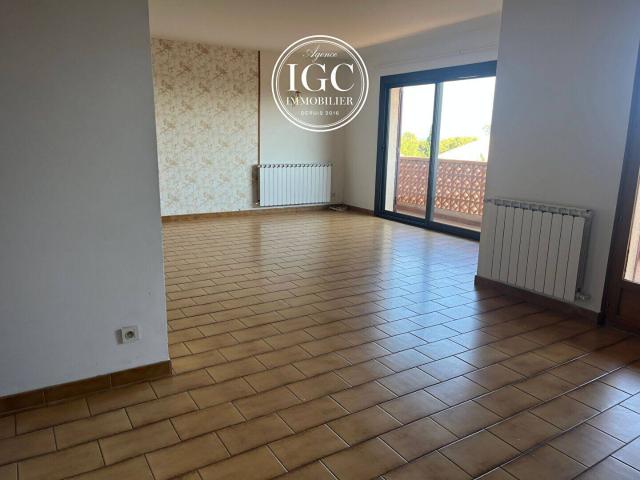 Haut de villa 4 pièces de 94,66 m² avec terrasse et vue mer S