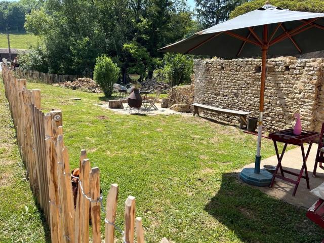 Haute Marne à vendre: 2 maisons avec jardin ensoleillé