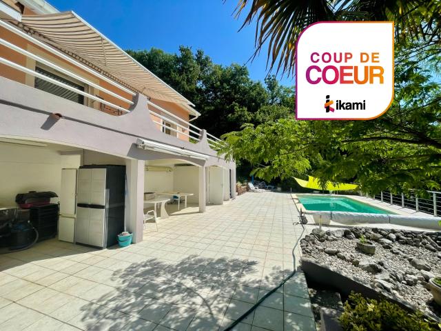 HAUTERIVES SUR LES HAUTEURS VILLA AVEC PISCINE ET DEPENDANCES