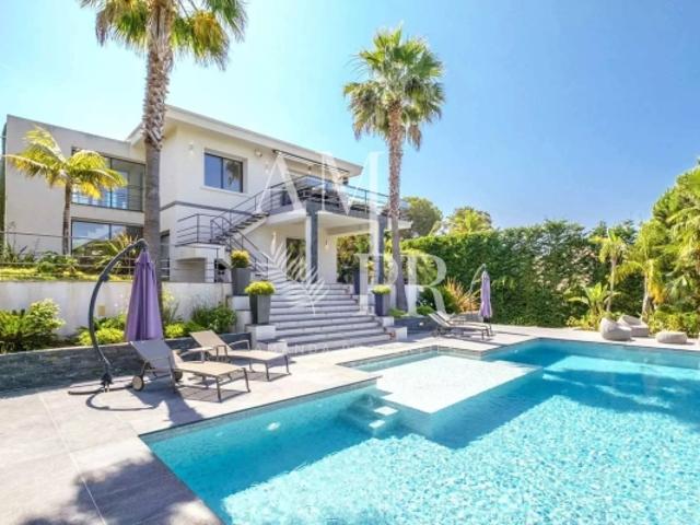 Hauteurs de Cannes Villa entièrement rénovée