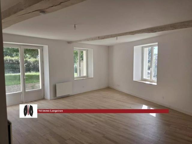 HAUX Appartement T2 de 54m² en rez de jardin
