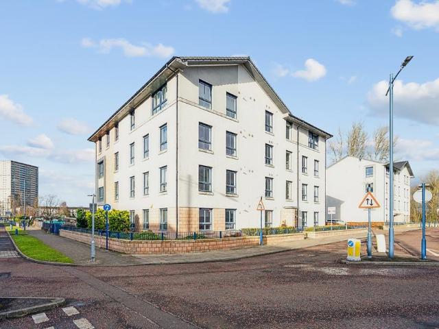 Haughview Terrace, Hutchesontown, Glasgow, G5 0HY, United Kingdom | 1 bed apartment for rent #140658174 | Rentberry