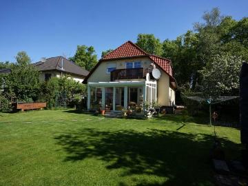 Hauptstadtmakler Neuwertiges Einfamilienhaus in Top Lage