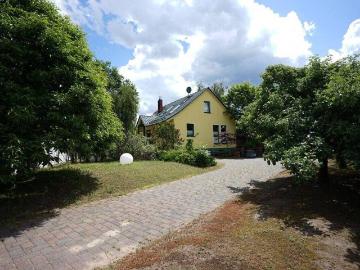 Hauptstadtmakler Bezugsfreies Haus in Top Lage