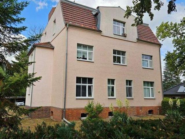 Hauptstadtmakler Gepflegtes Mehrfamilienhaus mit Potential
