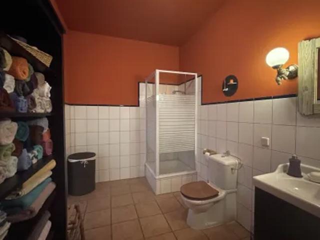 Haus mieten ✓ 1.200 € Kaltmiete ✓ 216 m² Wohnfläche ⌖ 08468 Oberheinsdorf, Reichenbacher Str. 170