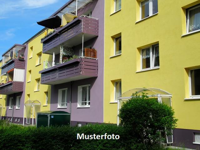 Haus mit 4 Wohnungen und Restaurant