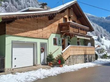 Haus zum Verkauf in 9842 - Garten, Keller