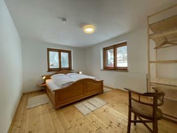 Haus zur Miete in 6181 - Balkon, Terrasse