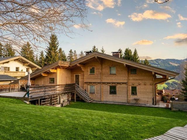 Haus mit 250 m² Wohnfläche auf 3 Wohnungen aufgeteilt