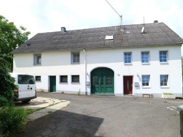 Haus mit 2 Wohneinheiten großes Grundstück Garten ruhige Lage