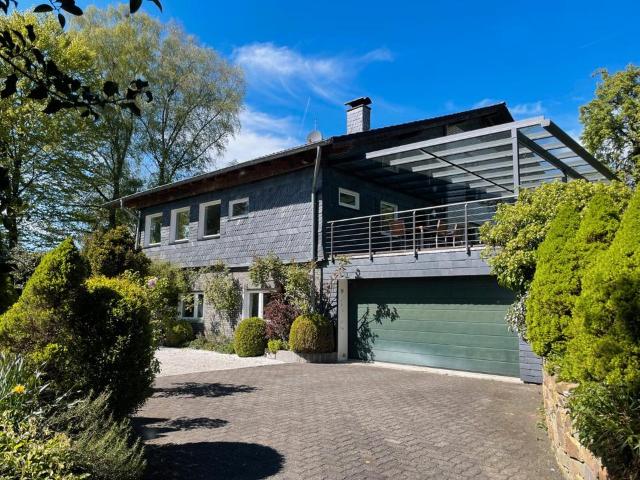 Haus mit 3 Wohneinheiten in Ortsrandlage – Traumgrundstück 1251qm