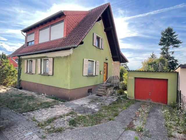 Haus mit viel Potential und großem Grundstück