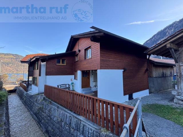 Haus mit zwei 2 Zimmer Wohnungen mit Airbnb Vermietung