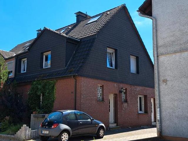 Haus mit Anliegerwohnung, Oer Erkenschwick 651 m² Grundstück