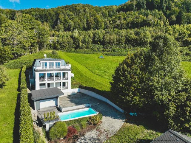Haus mit Badeplatz und traumhaftem Seeblick provisionsfrei