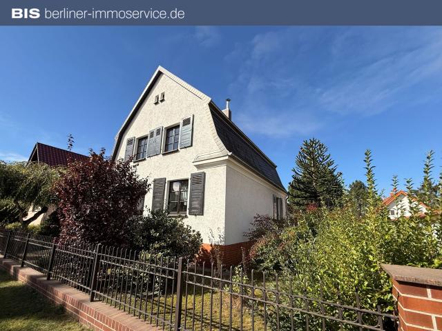 Haus mit Charme und großem Grundstück – Baupotenzial inklusive