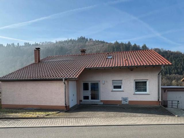 Haus mit Einliegerwohnung