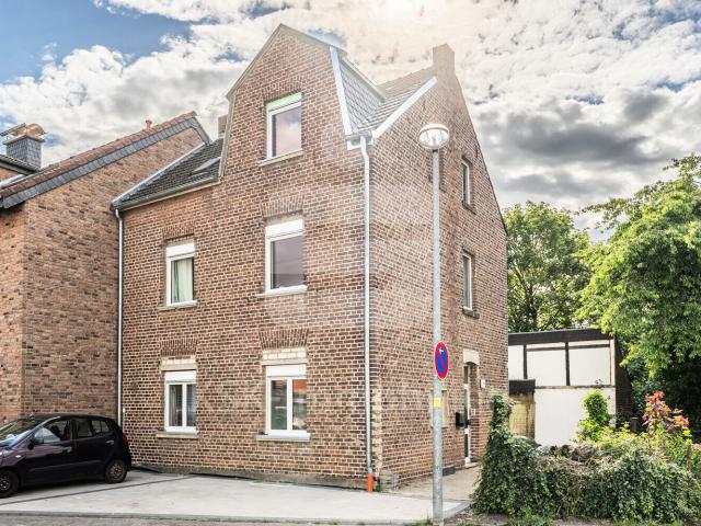 Haus mit Entwicklungspotenzial!