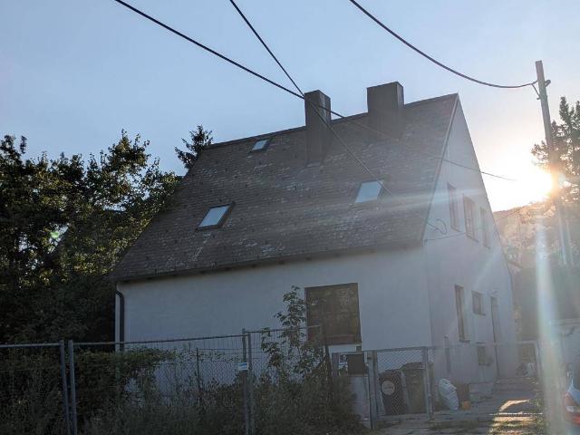 Haus mit Garten und Blick über Wien am Heuberg