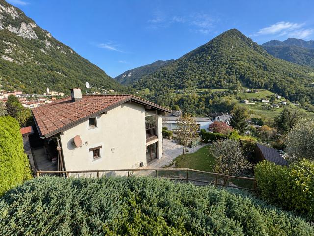 HAUS MIT GARTEN UND GROSSER TERRASSE IN PANORAMALAGE