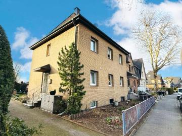 Haus mit großem Garten und vielseitigem Nutzungspotential