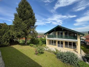 Haus mit großem Garten, Panorama und Gartenhaus
