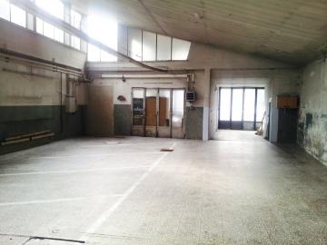 Haus mit großem Gewerbeanteil Werkstatt/Geschäftslokal im Zentrum von Wels