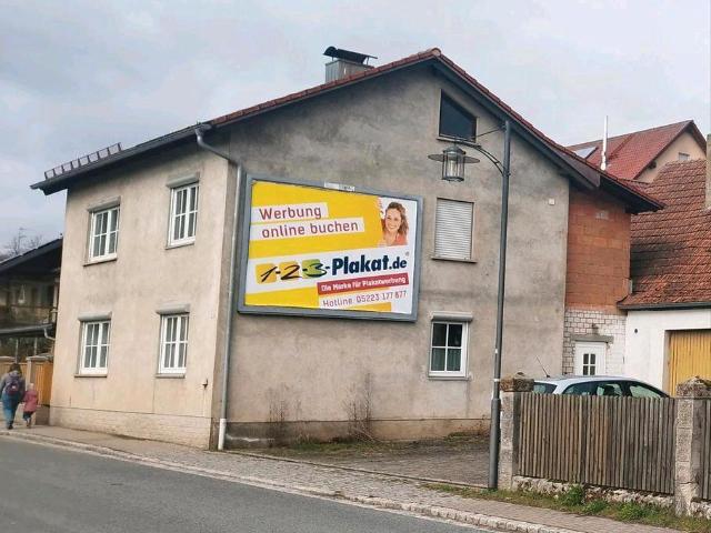Haus mit Halle, Scheune ideal für Handwerker, Freiberufler