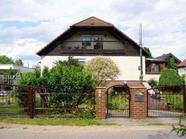 Haus mit Pool, Garten und Pizza Ofen in Pankow 14.10 02.11