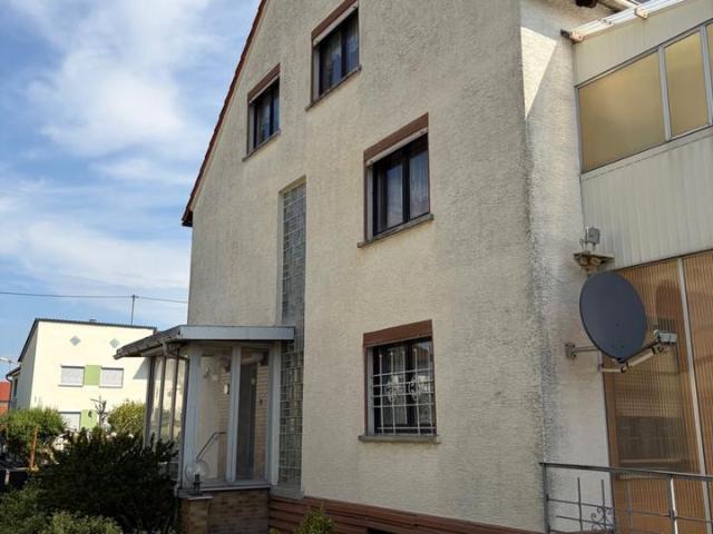 Haus mit Potential in Frankfurt Goldstein auf Erbpacht Grundstück