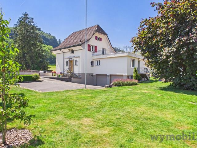 Haus auf grosser Parzelle 1112m2 und XXL Garage