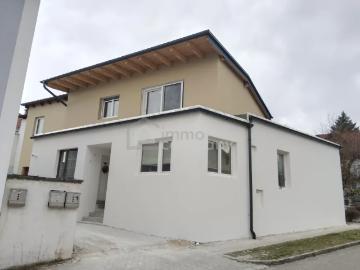 Haus zum Verkauf in 2721 - Terrasse