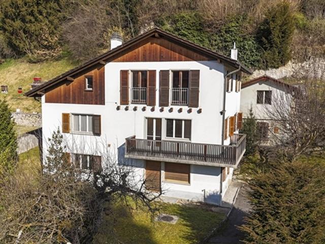 HAUS + BAUWERK ZUR RENOVIERUNG – RUHE UND GRÜN – ZENTRUM – EXKLUSIVITÄT