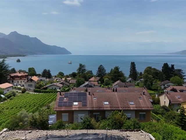 Haus im Bau – atemberaubender Blick auf den See