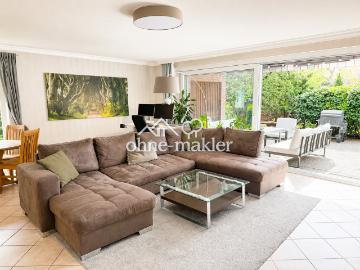 Haus im Haus Charakter mit 30 m² Terrasse in ruhiger Lage in Hamburg Bramfeld