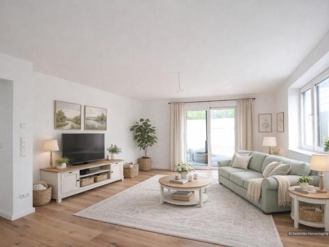 Haus im Haus große Wohnung mit eigenem Eingang, Terrasse und Stellplatz