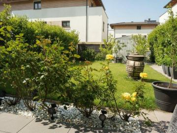 HAUS IM HAUS! Neuwertige 4 Zi Maisonette Wohnung mit Garten, Terrasse und 2 Tiefgaragenplätze