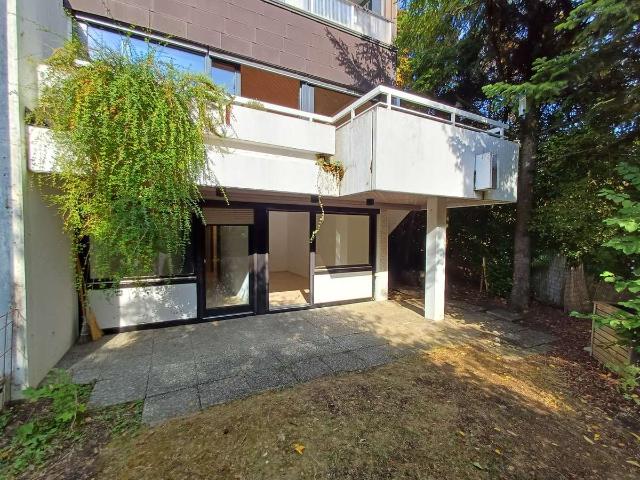 Haus im Haus Stilwohnung,Balkon,Garten,Wohn Essbereich,Top EBK,2 WCs,2 Schlafzimmer,TLB groß,ruhig
