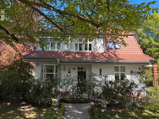 Haus in Berlin Wannsee Altbau Villa saniert von privat