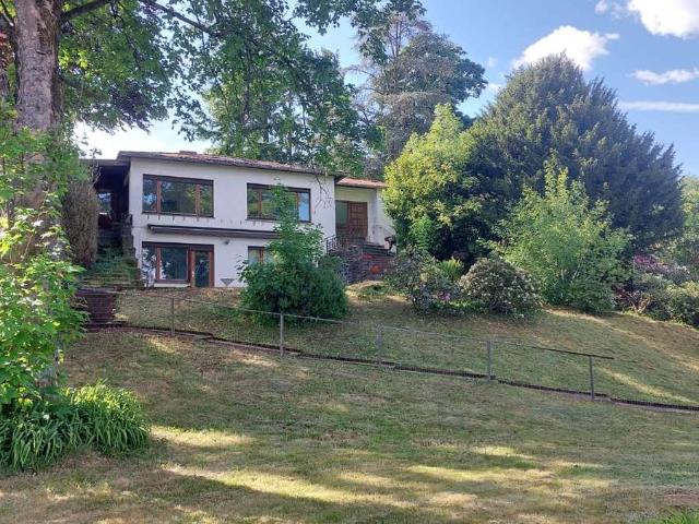 Haus in Gedern auf parkähnlichem Grundstück unweit vom See