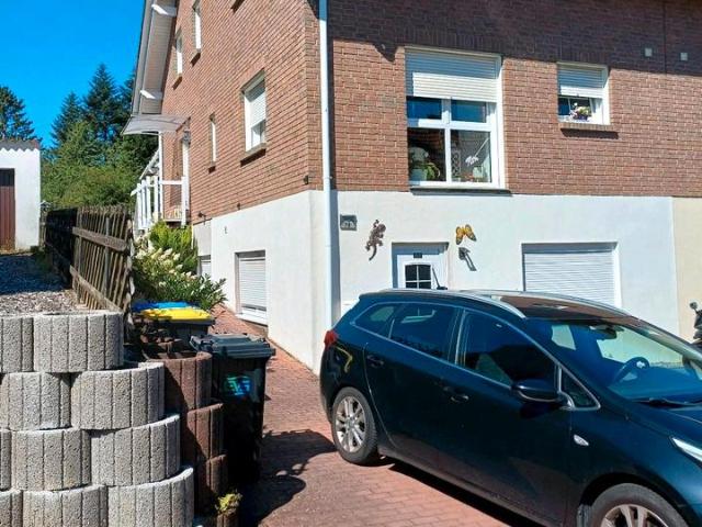 Haus in Großrosseln zu verkaufen mit Einliegerwohnung