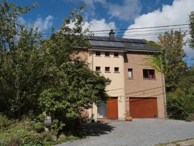 Haus in Hergenrath Nähe AC, BJ 2005, 245m², Grundstück 1030 ´m²