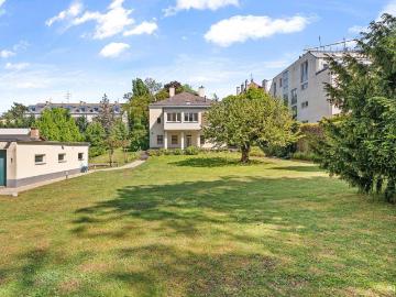 HAUS IN HIETZINGS BESTLAGE MIT TRAUMHAFTEM GARTEN!