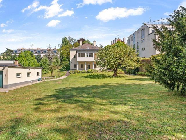 HAUS IN HIETZINGS BESTLAGE MIT TRAUMHAFTEM GARTEN!