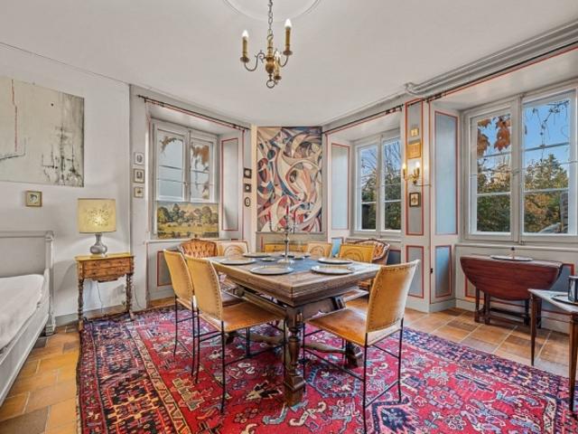 Haus in Pontherose 600 m² zum Wohnen, Gästen und Investieren